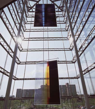 TRANSPARENZEN  Fotoinstallation Pressehaus Stuttgart, Glashalle West, 1994