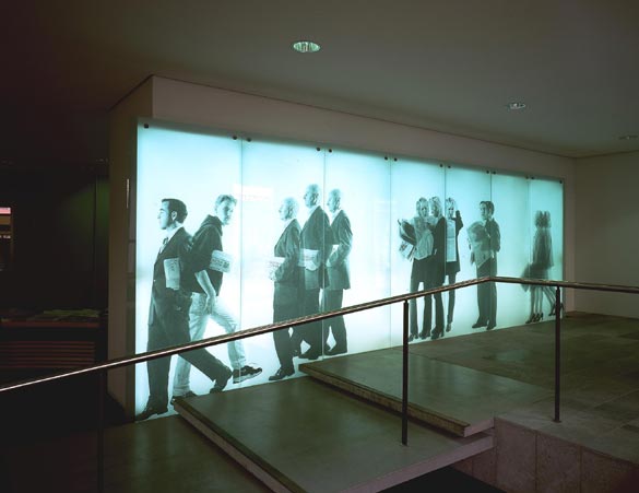 WHAT'S THE NEWS?  Foto-Glas-Licht-Installation 1999, Tagblattturm Stuttgart